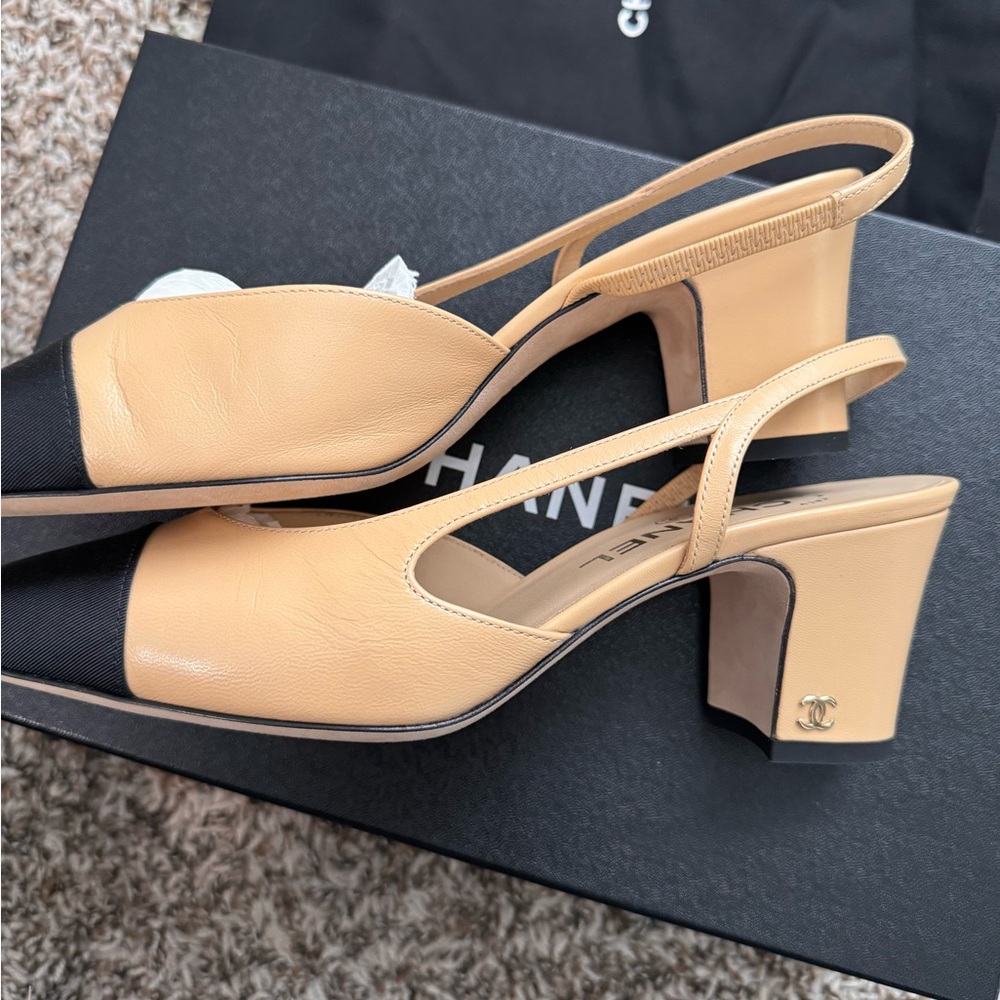 *SOLD** Chanel Slingback pumps - Picture 5 of 8